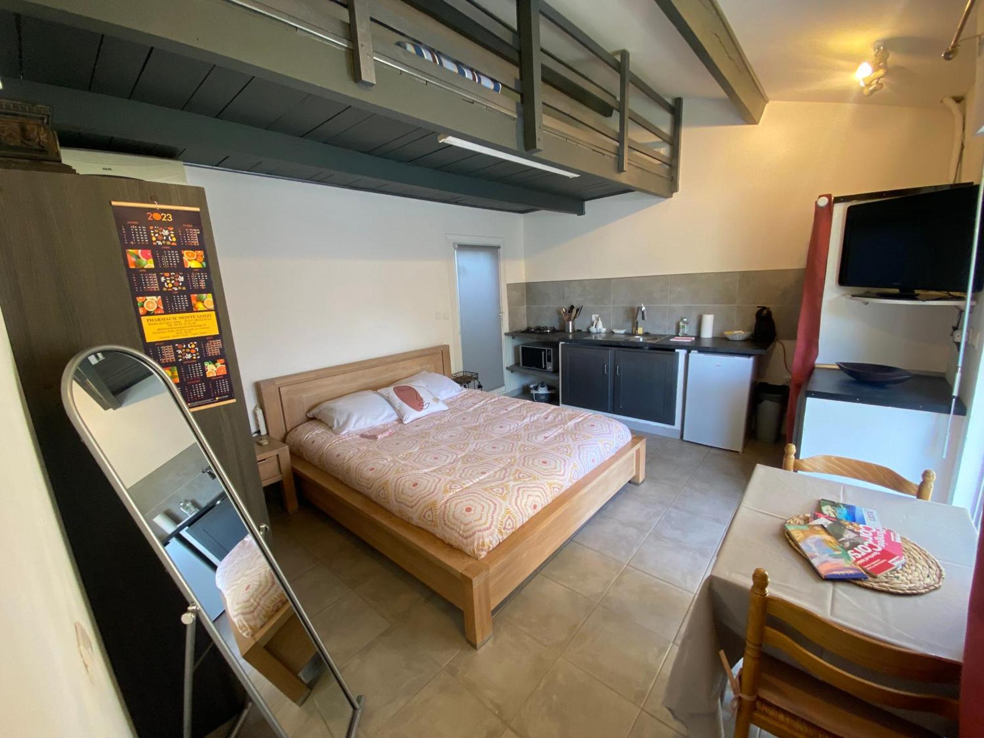 Proche Ajaccio Maisonnette Independante 4 Personnes Au Calme Alata Ngoại thất bức ảnh